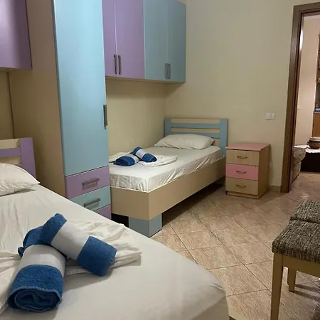 A&a 2 Bedroom Lägenhet *